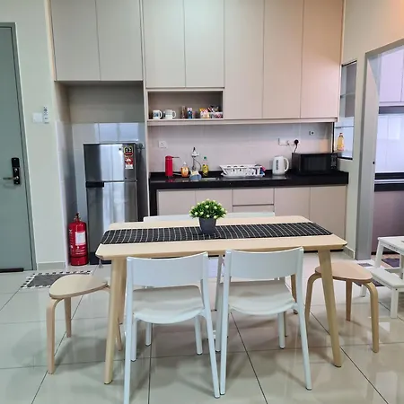 Alpine Parkland Netflix 5 Beds At Mrt Batu 11 Cheras Exterior photo