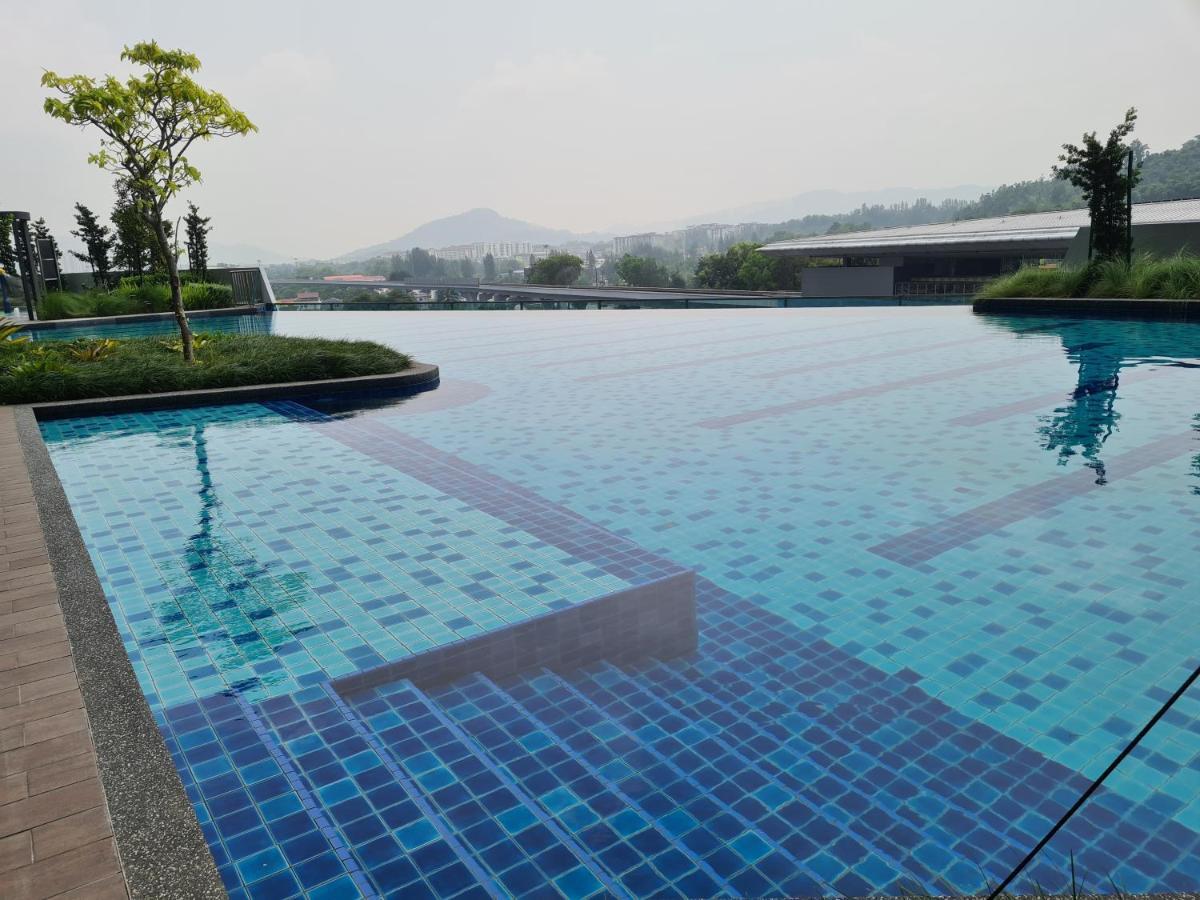Alpine Parkland Netflix 5 Beds At Mrt Batu 11 Apartment