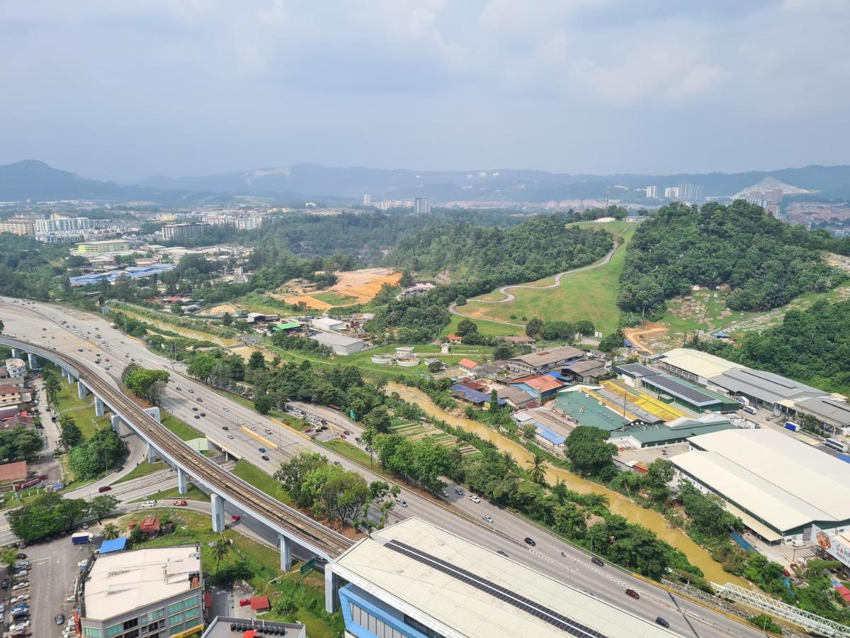 Alpine Parkland Netflix 5 Beds At Mrt Batu 11 Cheras